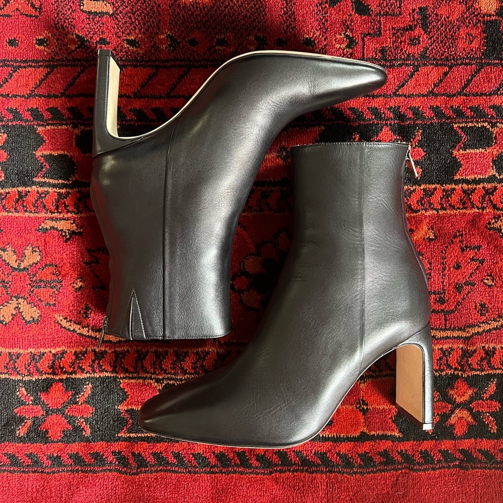 BRAND NEW Anine Bing Black Ankle Boots Size 37
